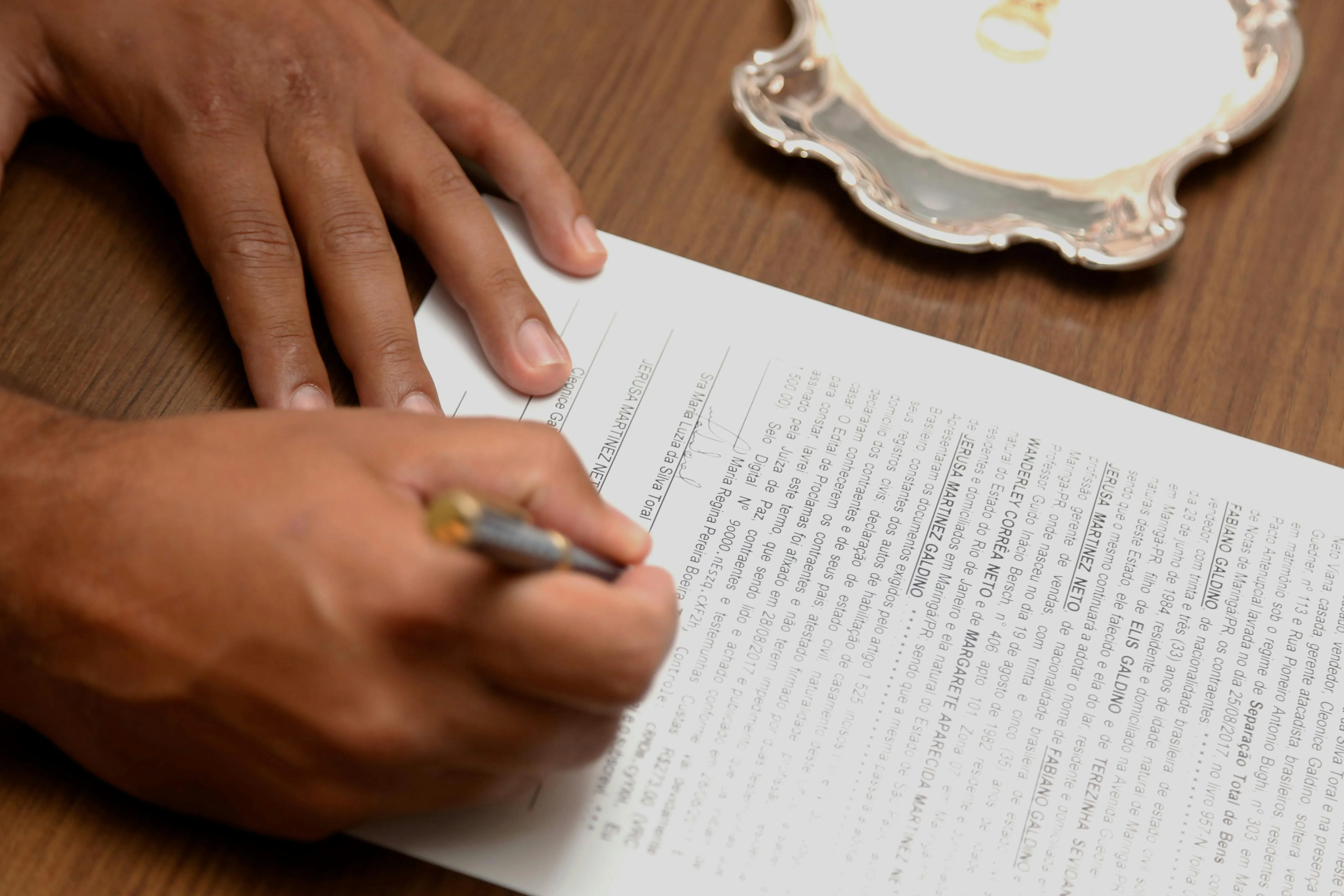 Documento laboral para revisar un despido o convenio